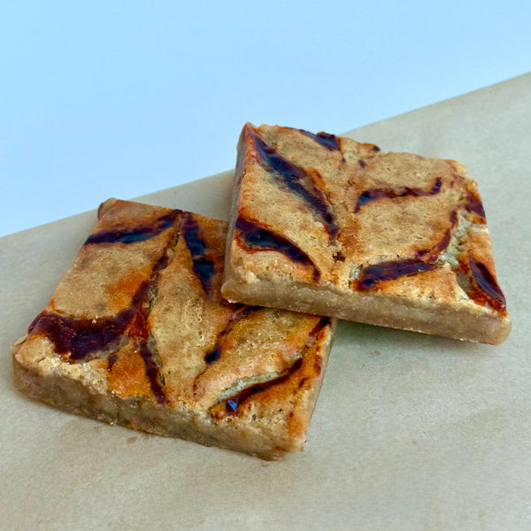 Chai & harissa blondie